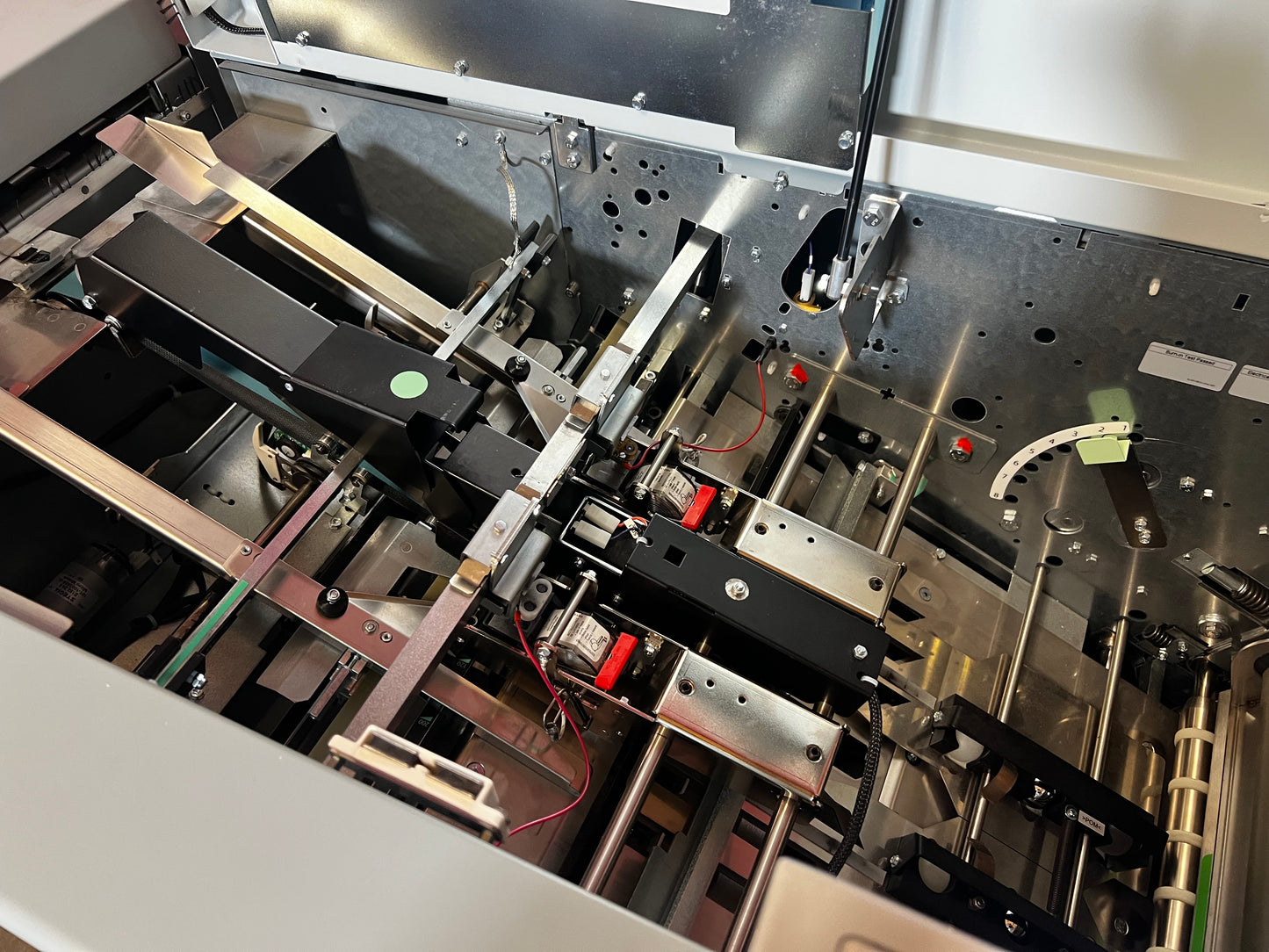 OCE 200 booklet maker 56k meter