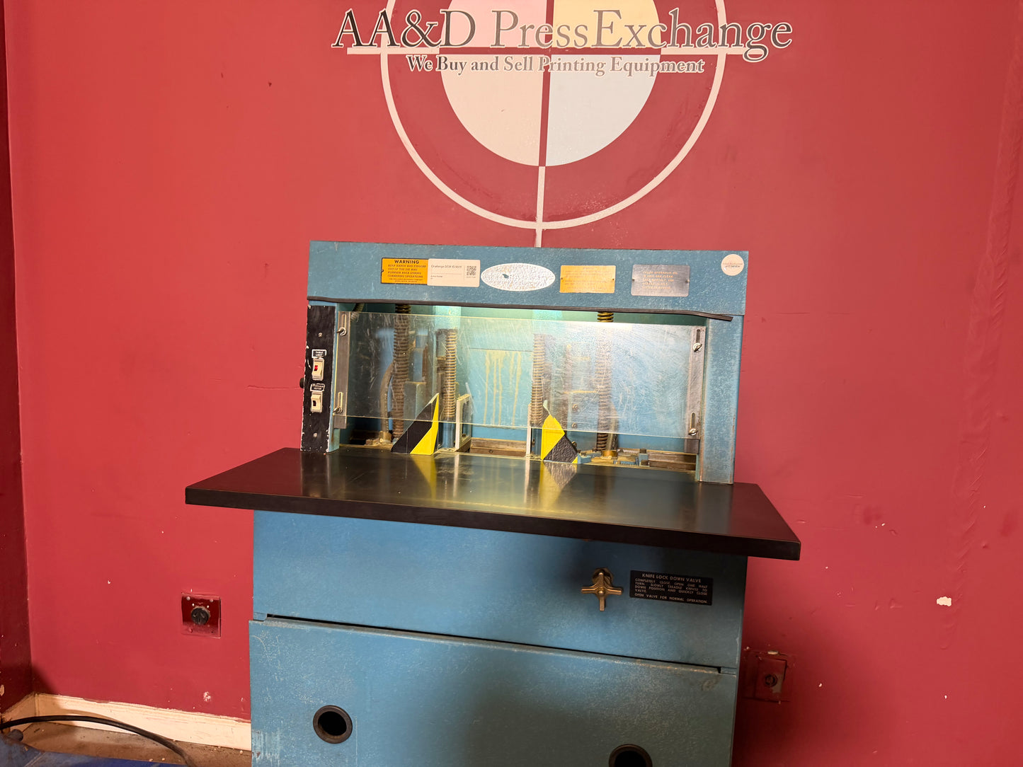 Used Challenge DCM Double Round Cornering Machine hydraulic system and control panel detail