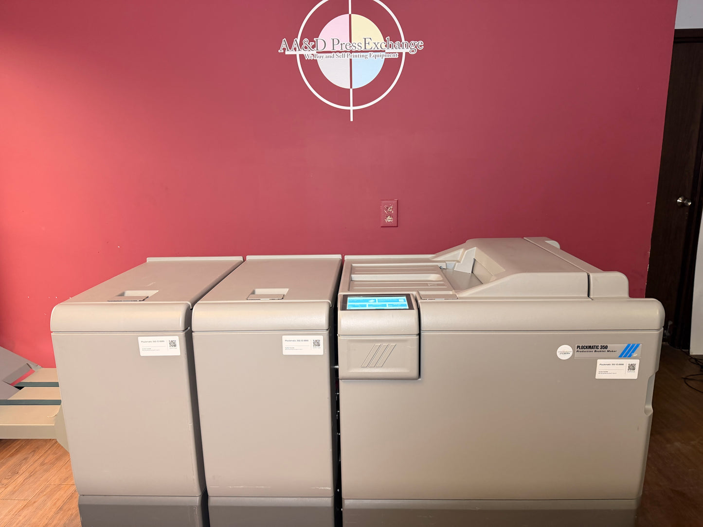 26k Meter Warranty! Plockmatic 350 Stitch/Fold/Square Back/Trim !Video!