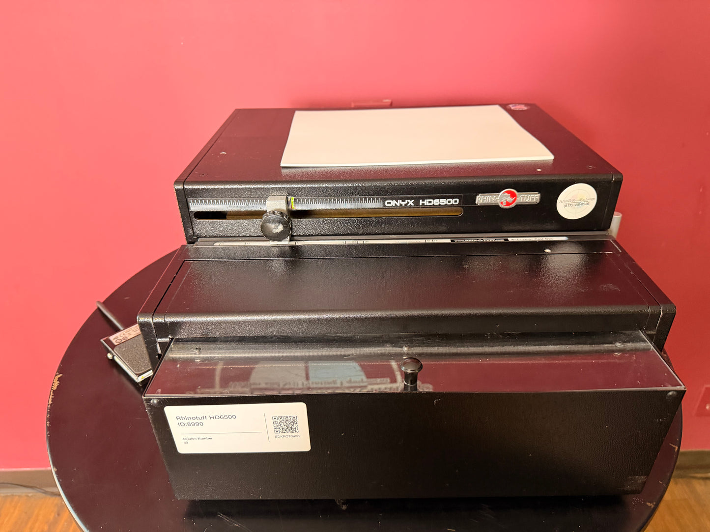 Used Rhin-O-Tuff Onyx 6500 4:1 Die close-up of 4:1 pitch oval die – AA&D PressExchange