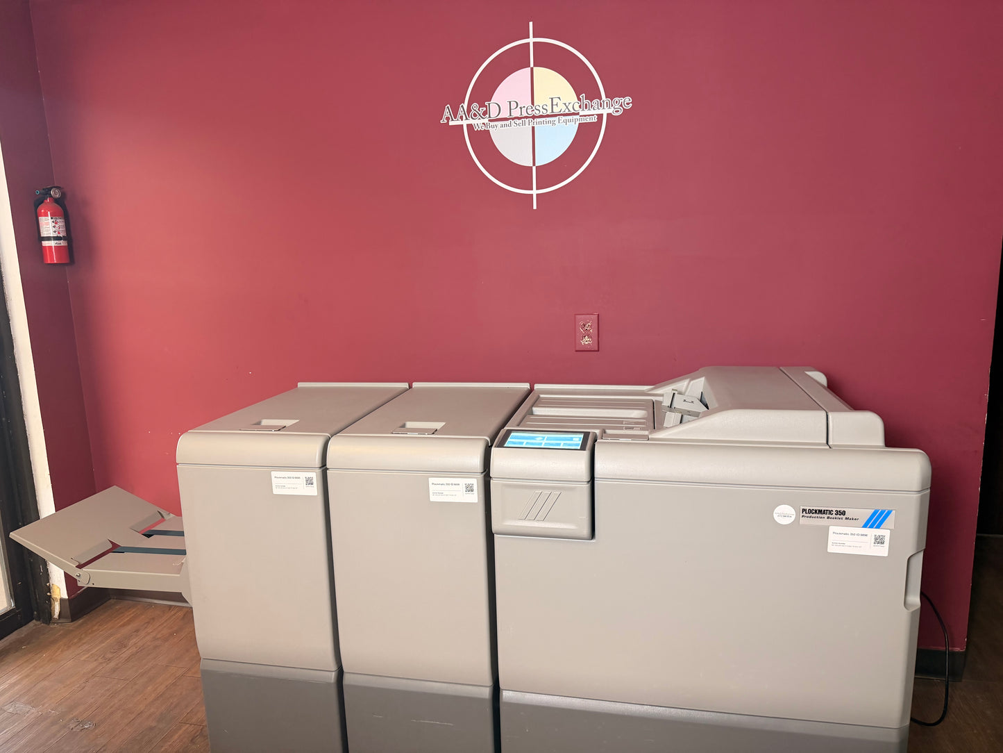 340k Meter Warranty! Plockmatic 350 Stitch/Fold/Square Back/Trim !Video!