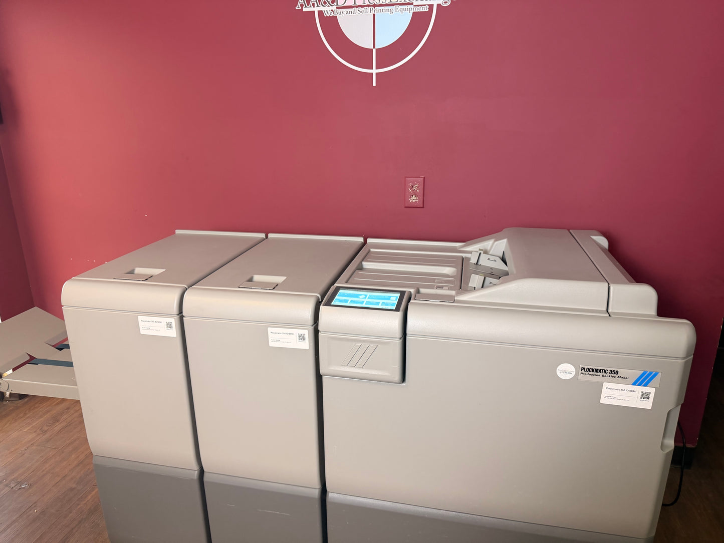 340k Meter Warranty! Plockmatic 350 Stitch/Fold/Square Back/Trim !Video!