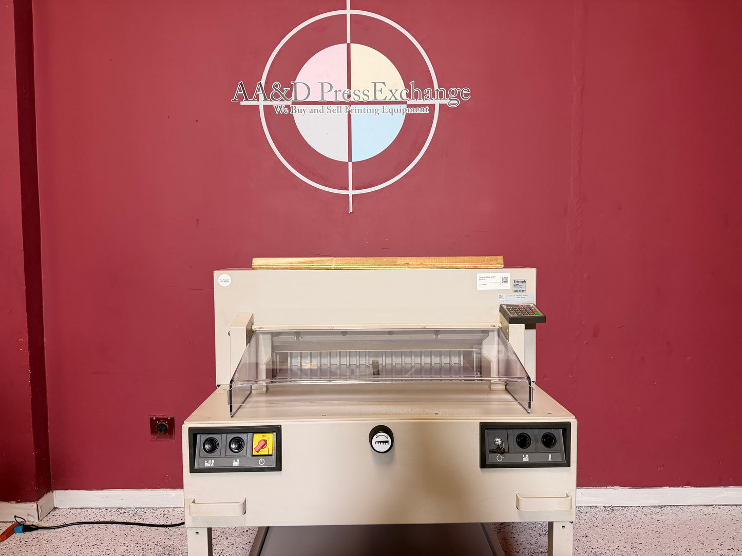 Used Triumph 6550-95 guillotine cutter with 99 programmable cut sequences