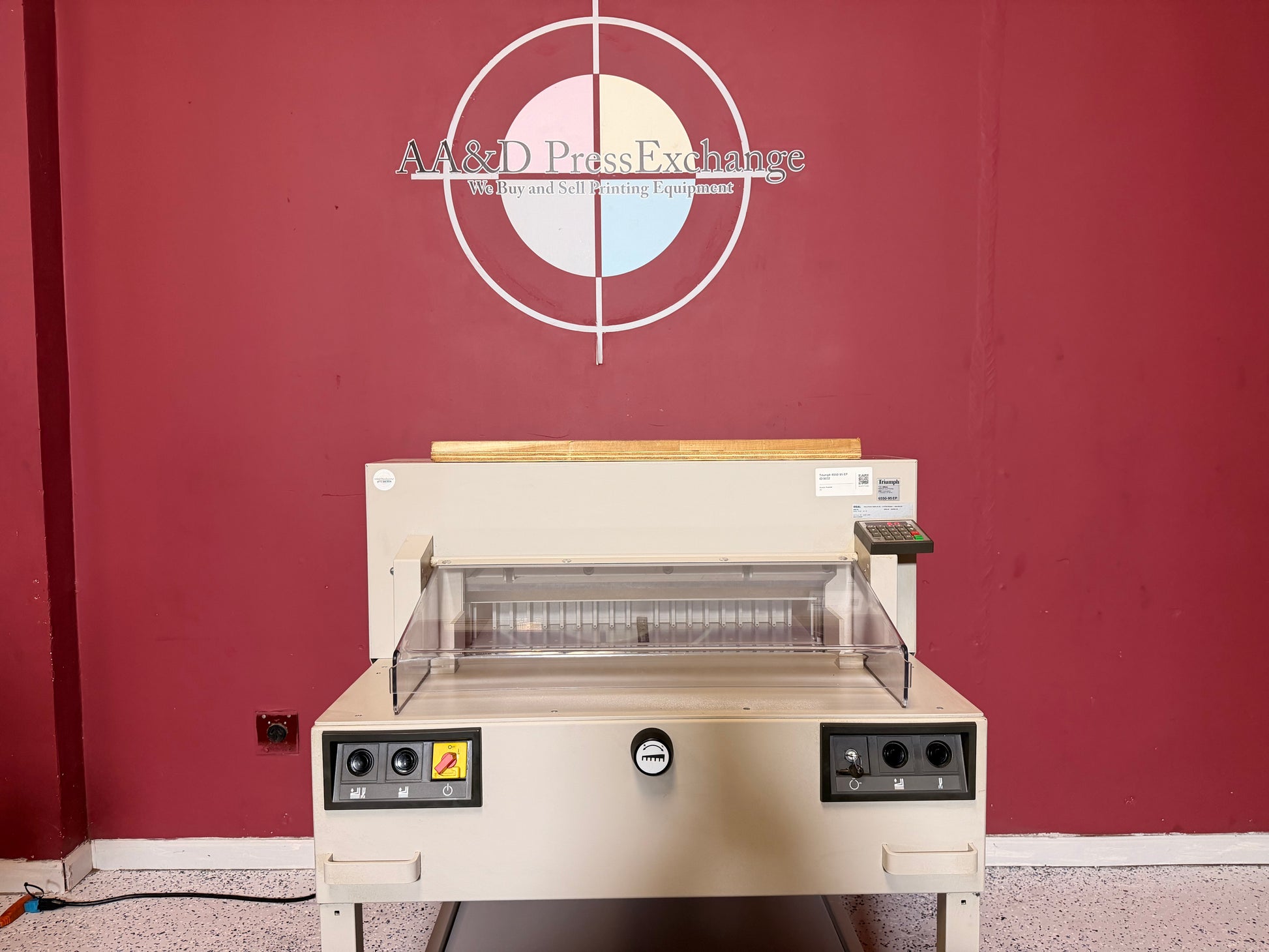 Used Triumph 6550-95 guillotine cutter with 99 programmable cut sequences