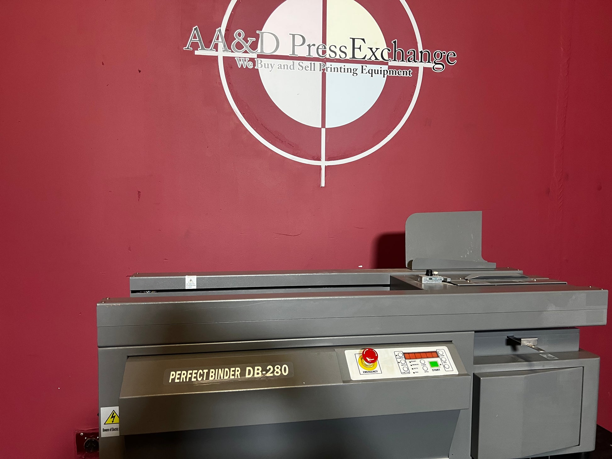 Used Duplo DB-280 single-clamp perfect binder machine – AA&D PressExchange