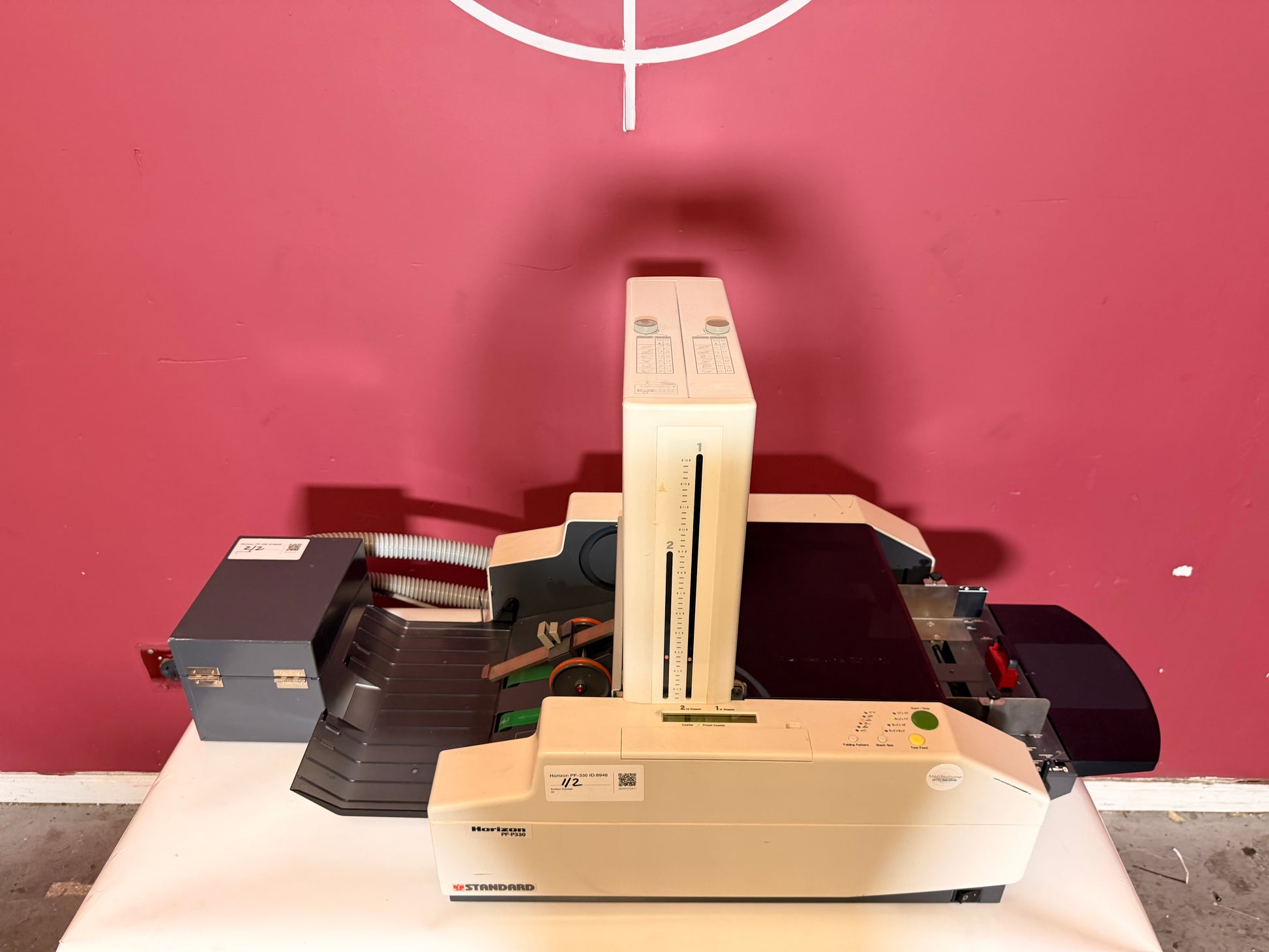 Used Horizon PF-P330 tabletop paper folder with suction feed for color sheets – AA&D PressExchange