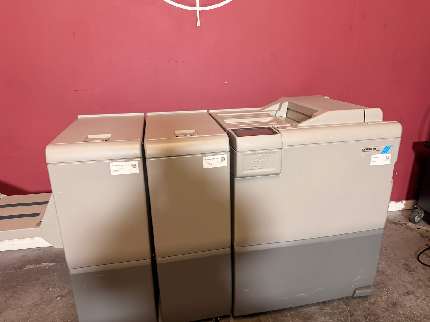 12k Meter Warranty! Plockmatic 350 Stitch/Fold/Square Back/Trim !Video!