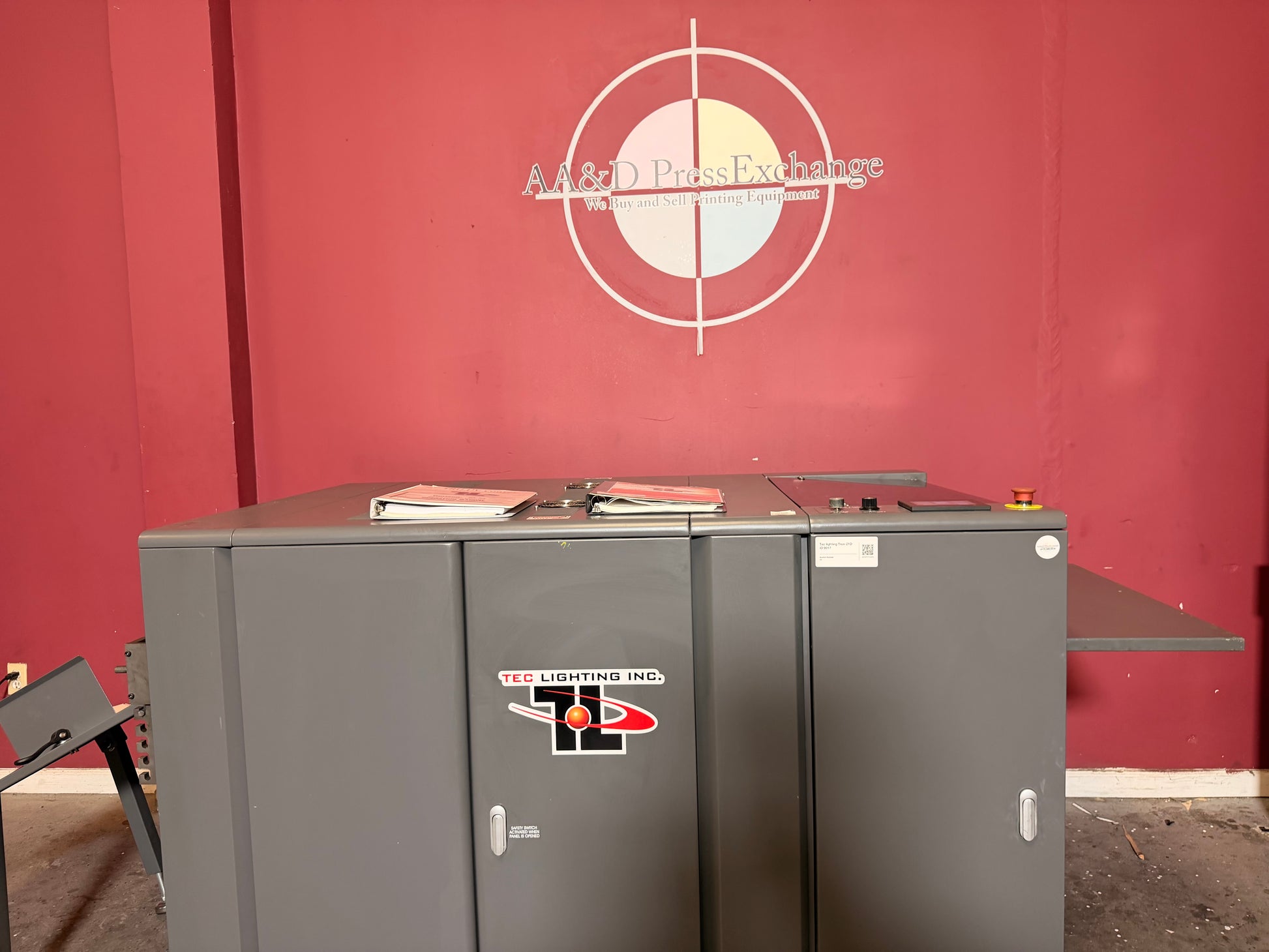 Used Tec Lighting Truv-21D UV Coater coating area with 21 inch sheet capacity