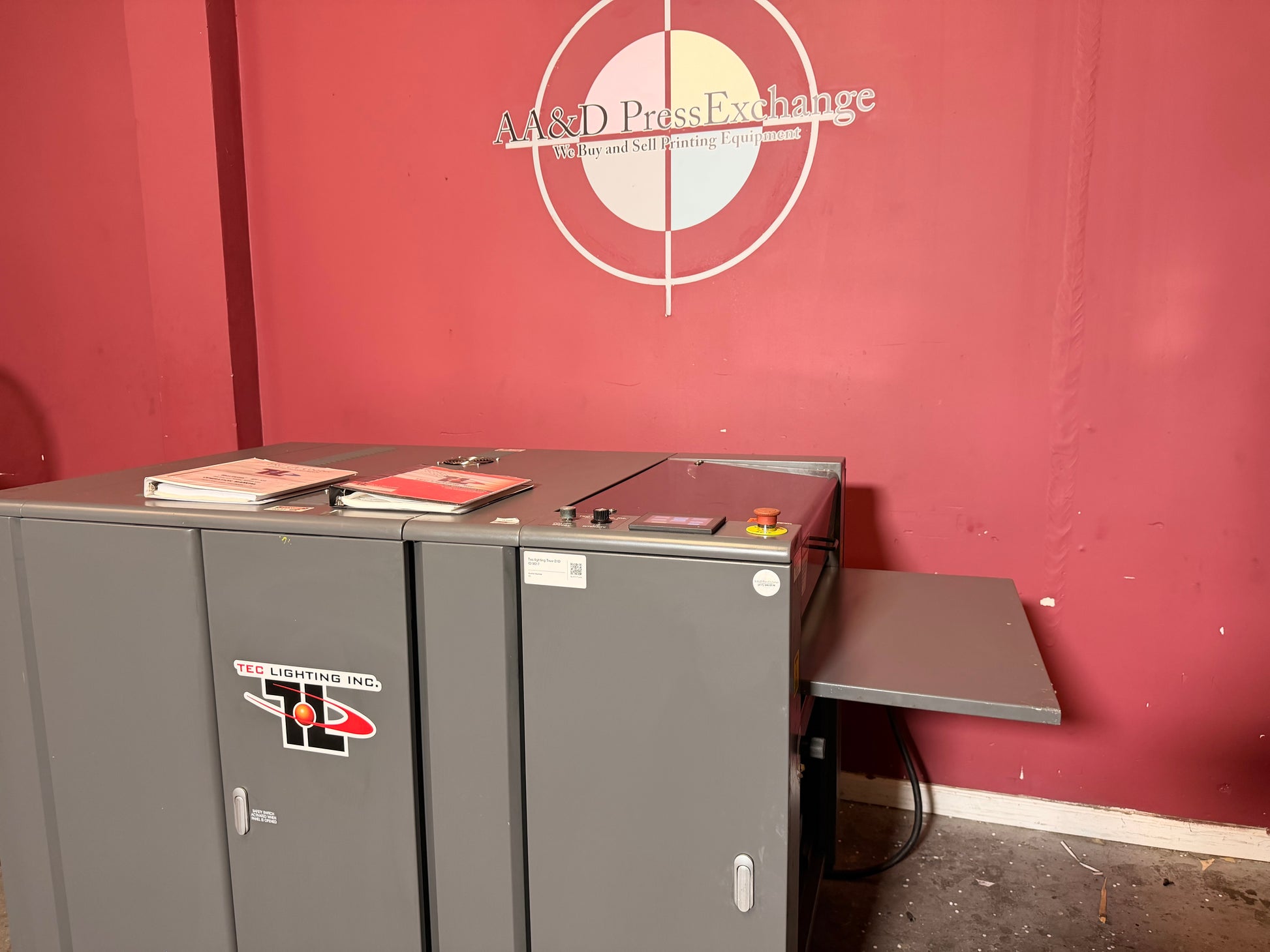 Used Tec Lighting Truv-21D UV Coater close up of stainless steel doctor blade