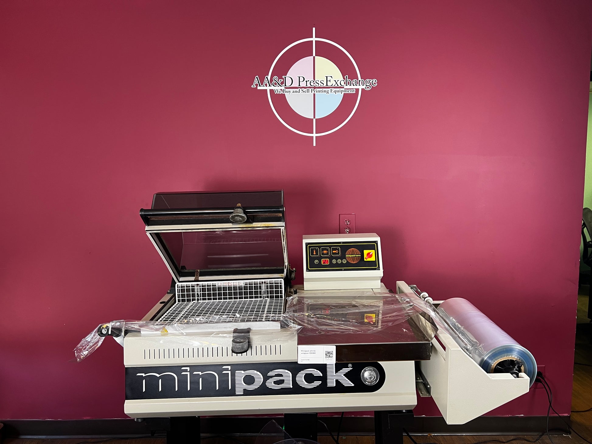Used Minipack FM-75 Digit chamber shrink wrapper with sealing arm | AA&D PressExchange