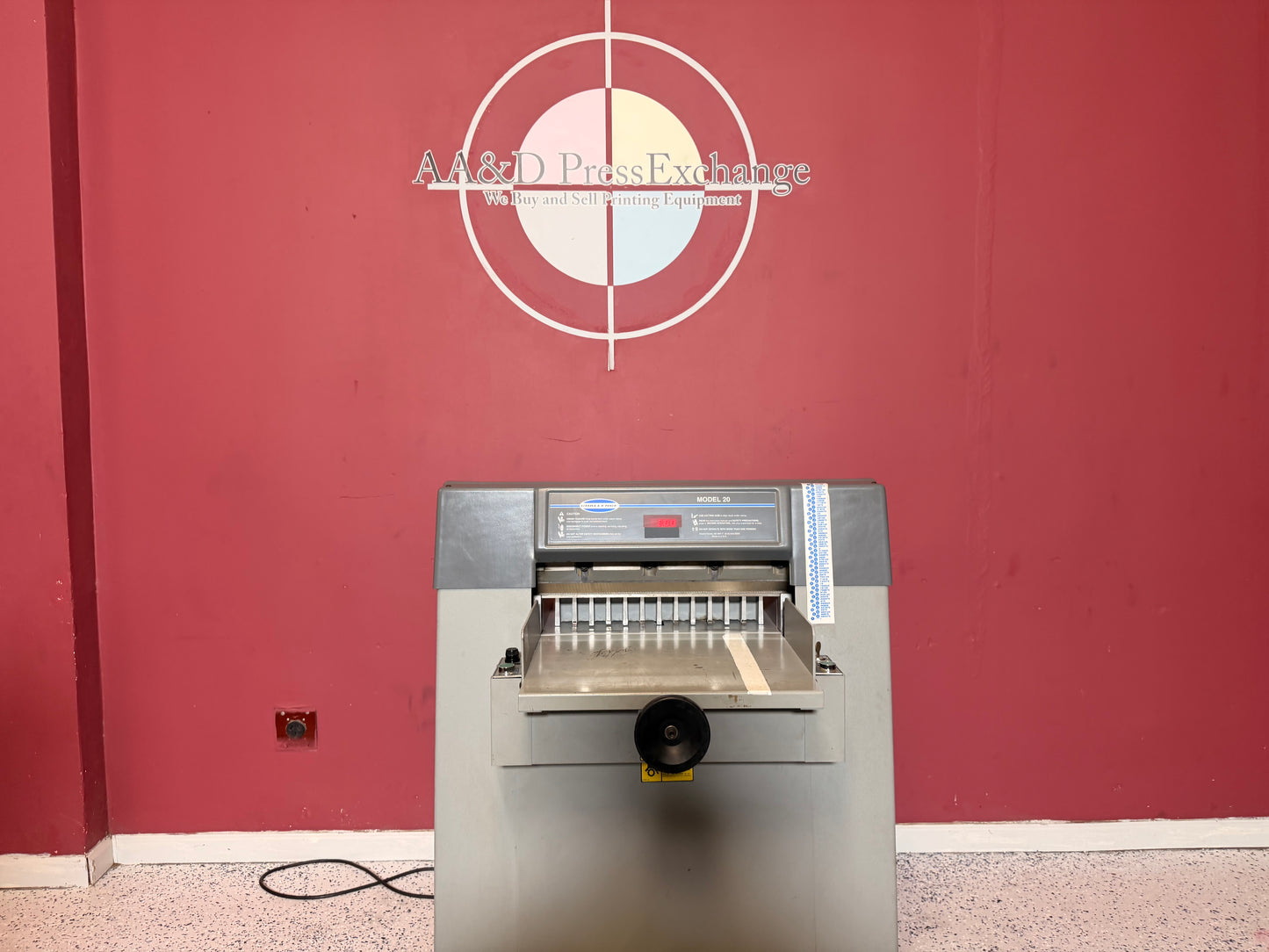 Challenge Model 20 Hydrualic Paper Cutter