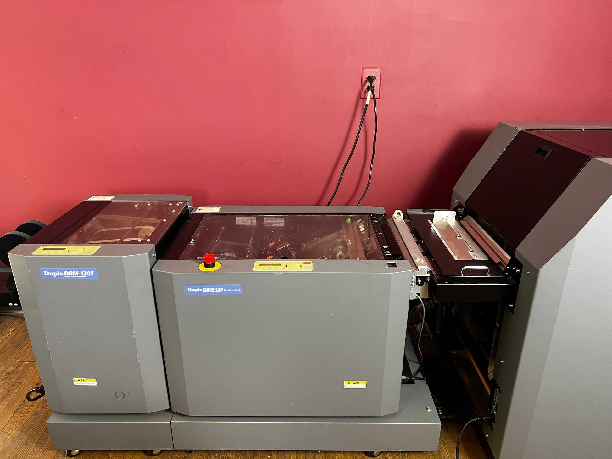 Used Duplo DBM-2000 booklet maker with feeders – AA&D PressExchange