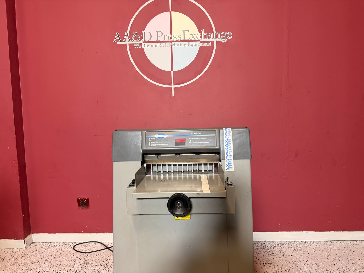 Challenge Model 20 Hydrualic Paper Cutter