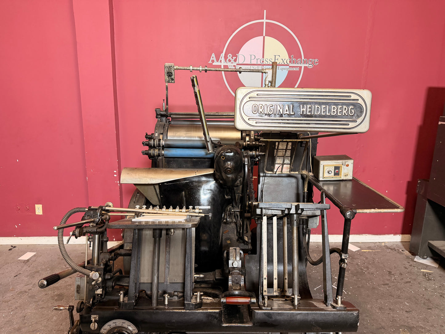 Used Heidelberg Windmill Letterpress 13x18 with Foil Stamping delivery tray for finished prints