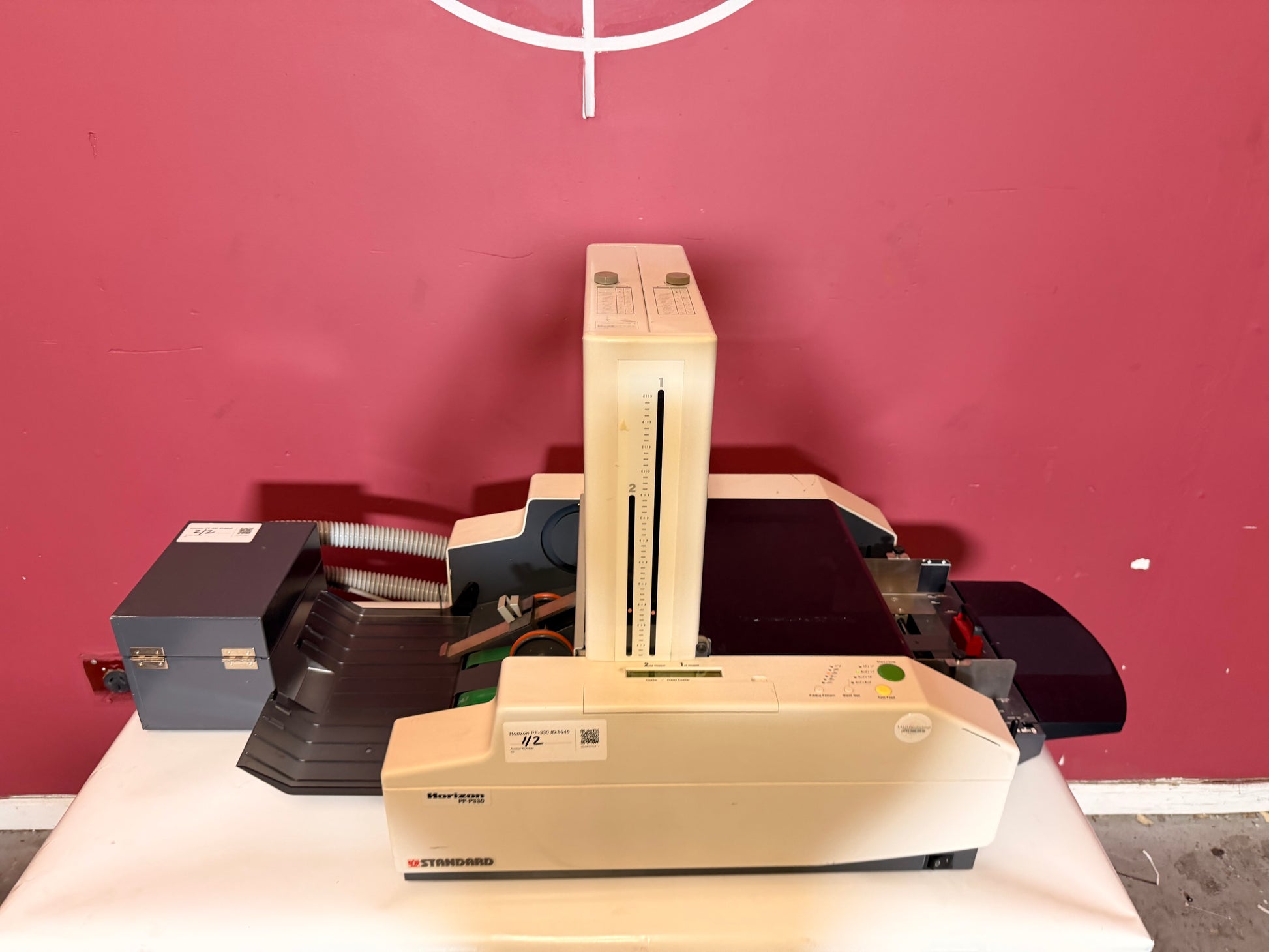 Used Horizon PF-P330 automatic folding machine front view – AA&D PressExchange