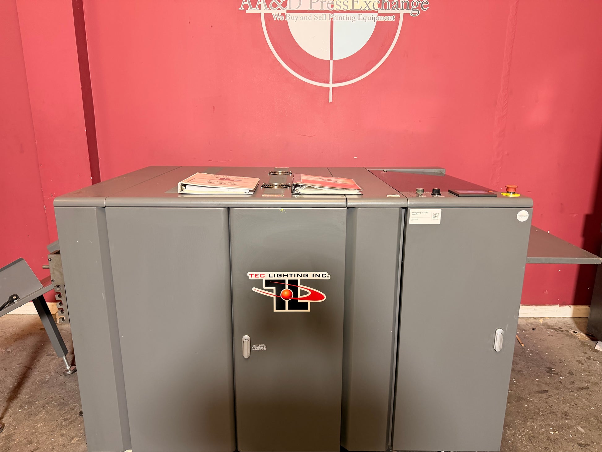 Used Tec Lighting Truv-21D UV Coater easy maintenance with quick roller replacement