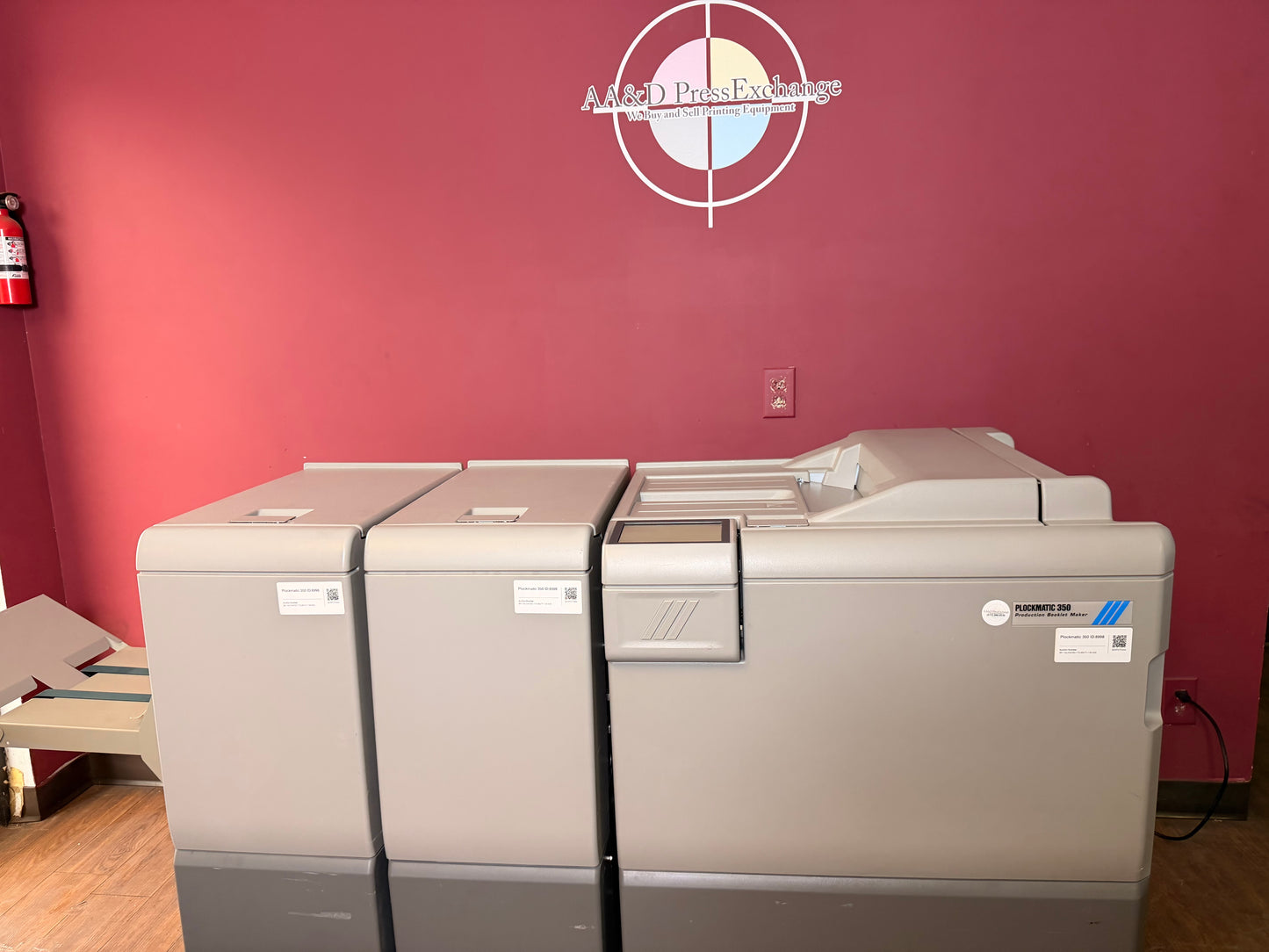 179k Meter Warranty! Plockmatic 350 Stitch/Fold/Square Back/Trim !Video!