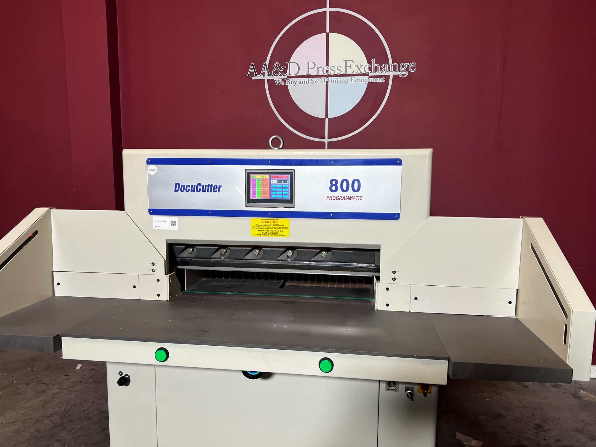 Used Duplo Docucutter 800 Programmatic top view showing cutting table and safety beams – AA&D PressExchange