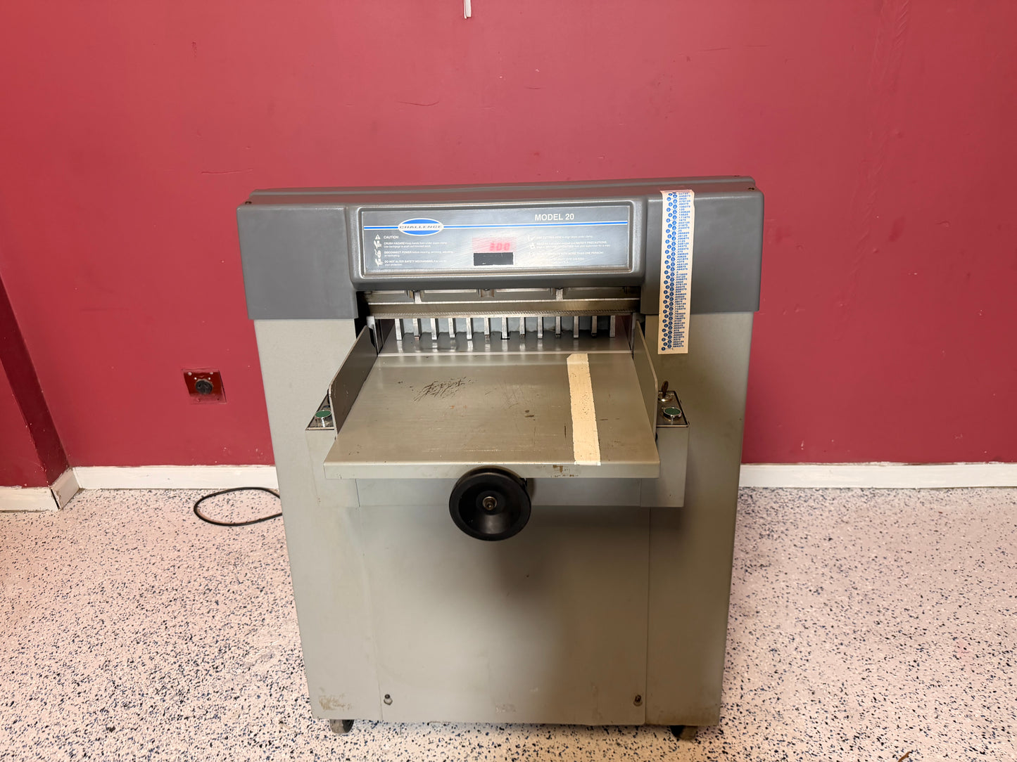 Challenge Model 20 Hydrualic Paper Cutter