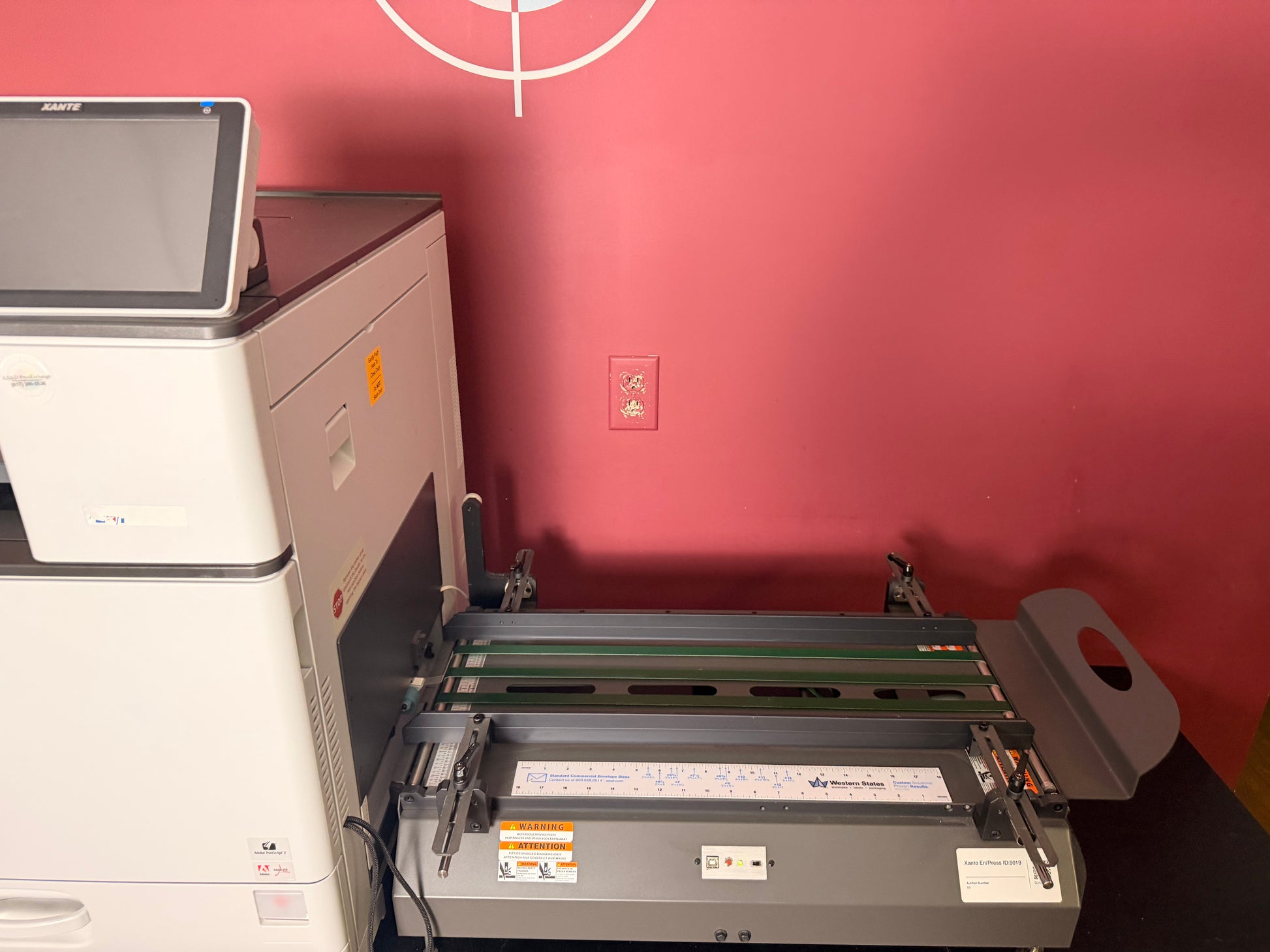 Used Xante En Press Envelope Printer Low meter 3K internal drum and toner system close up
