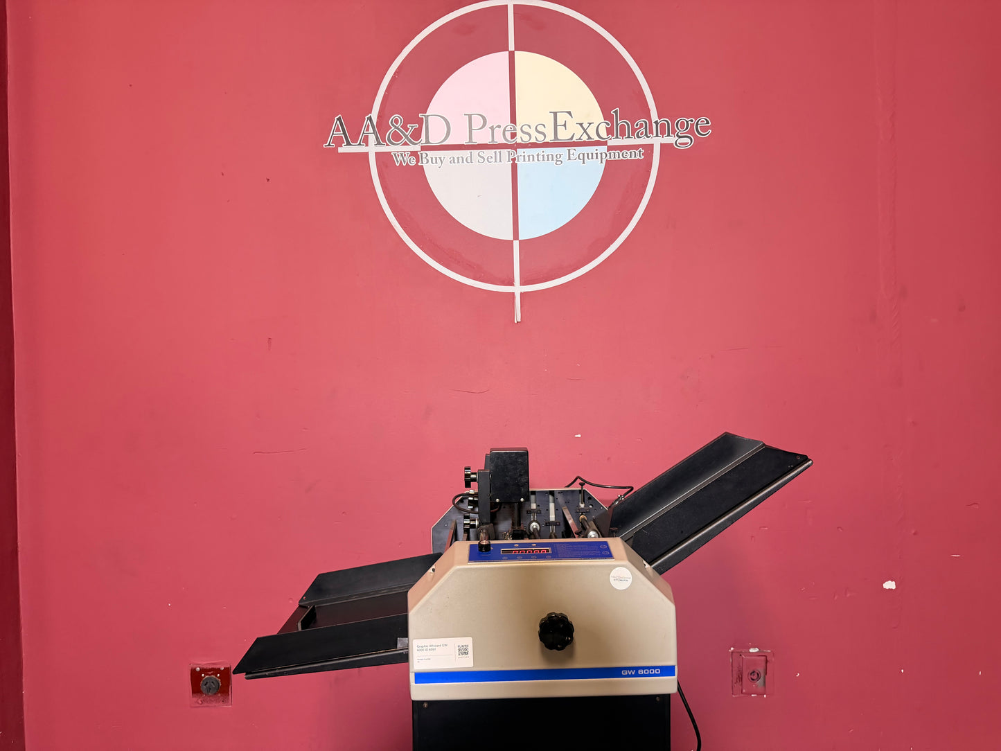 Used Graphic Whizard GW6000 finishing equipment close-up of perforating wheels – AA&D PressExchange