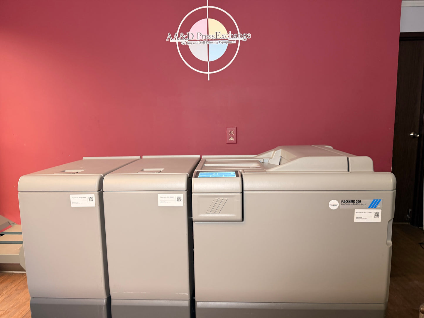 26k Meter Warranty! Plockmatic 350 Stitch/Fold/Square Back/Trim !Video!