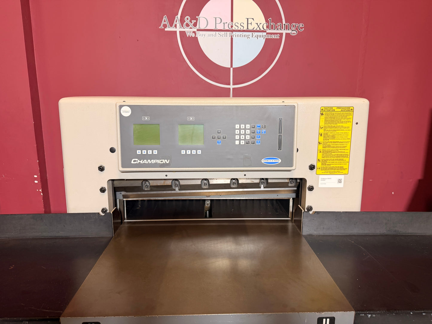 Challenge 305 XG precision alignment guide system programmable cutter setup for sale accurate repeat cutting operations