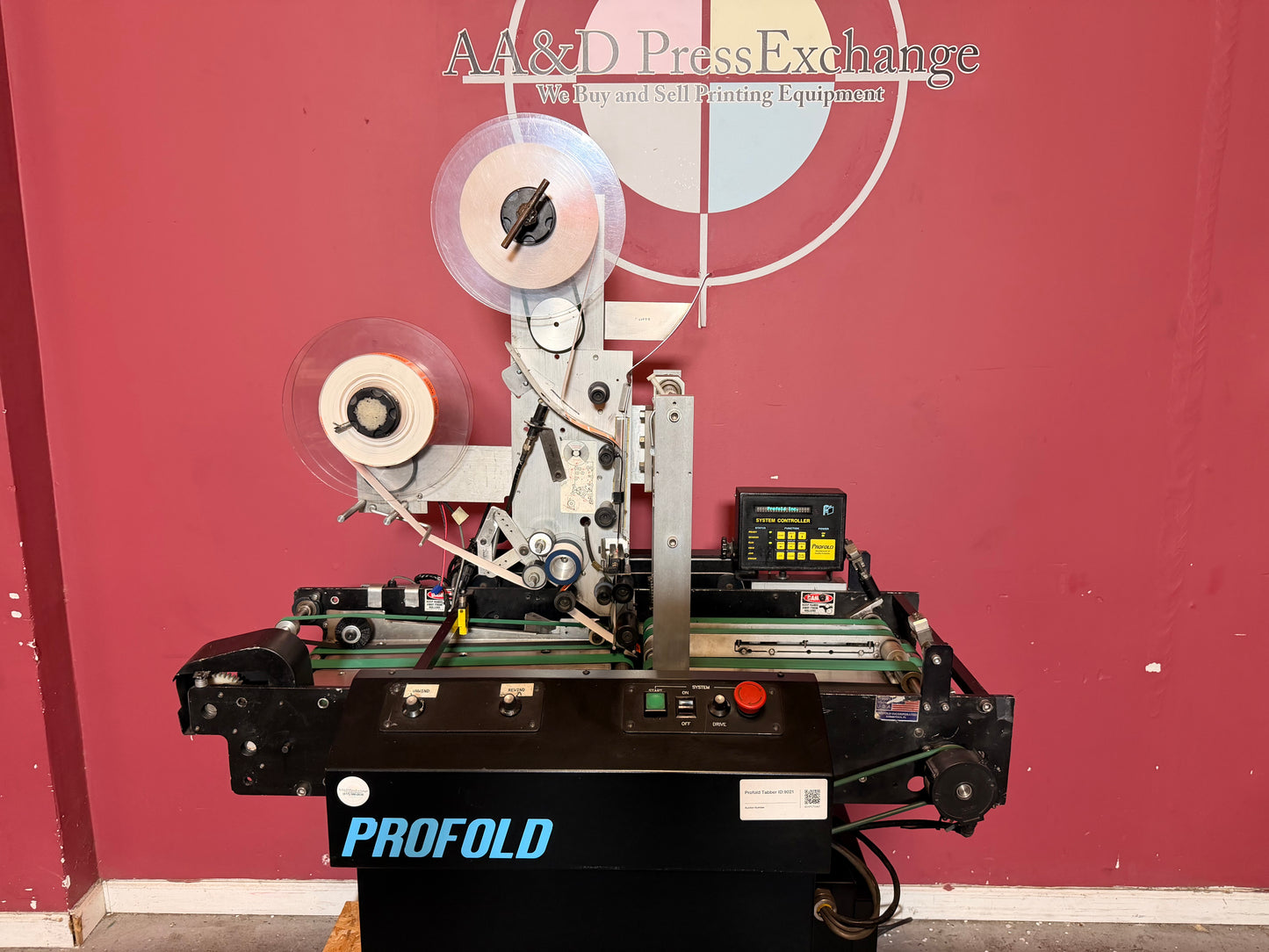 Used Profold tabbing machine twist belt tab placement technology for accurate sealing