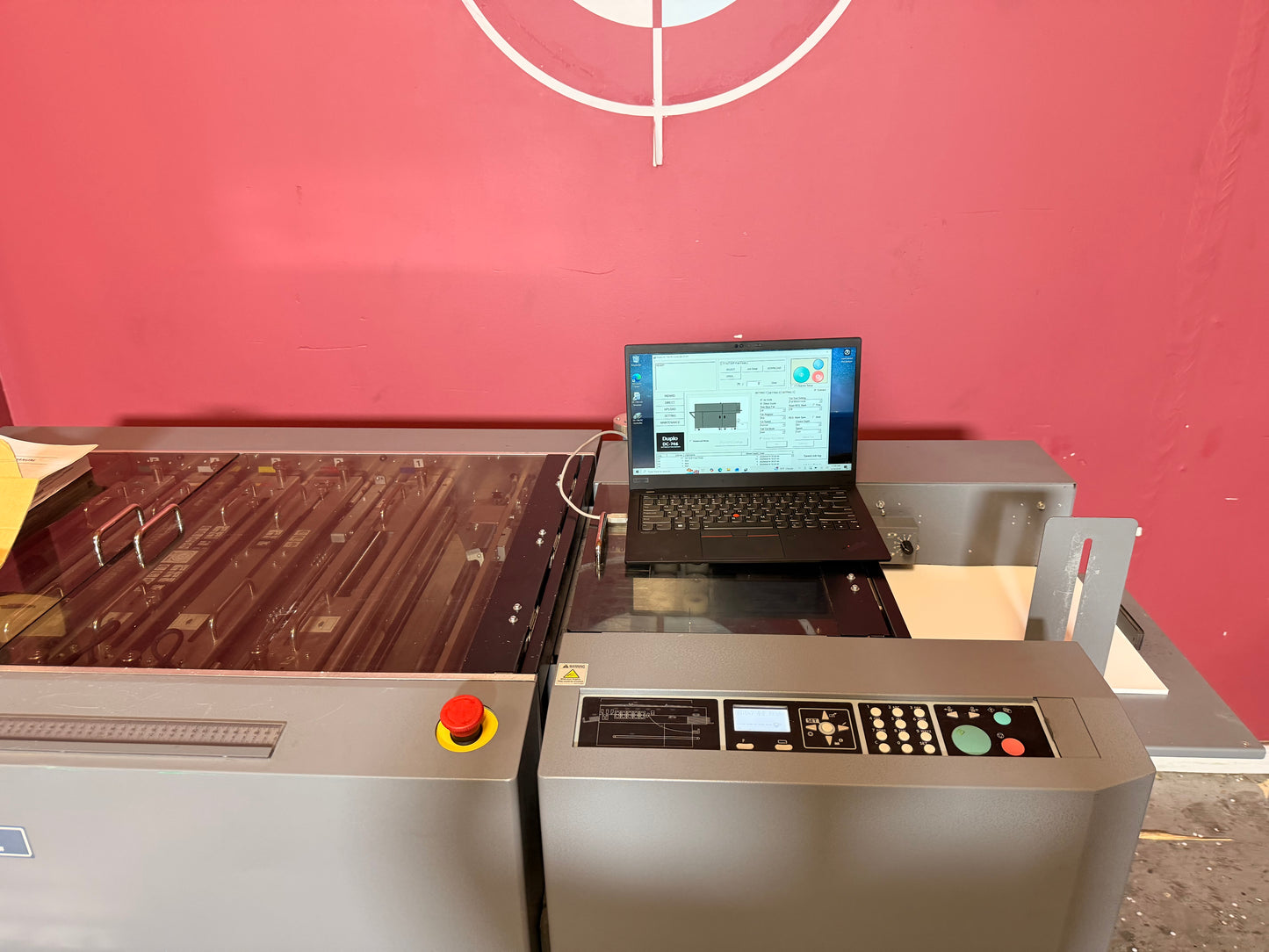 Used Duplo DC-746 Slitter Cutter Creaser cutting section with up to 25 cuts