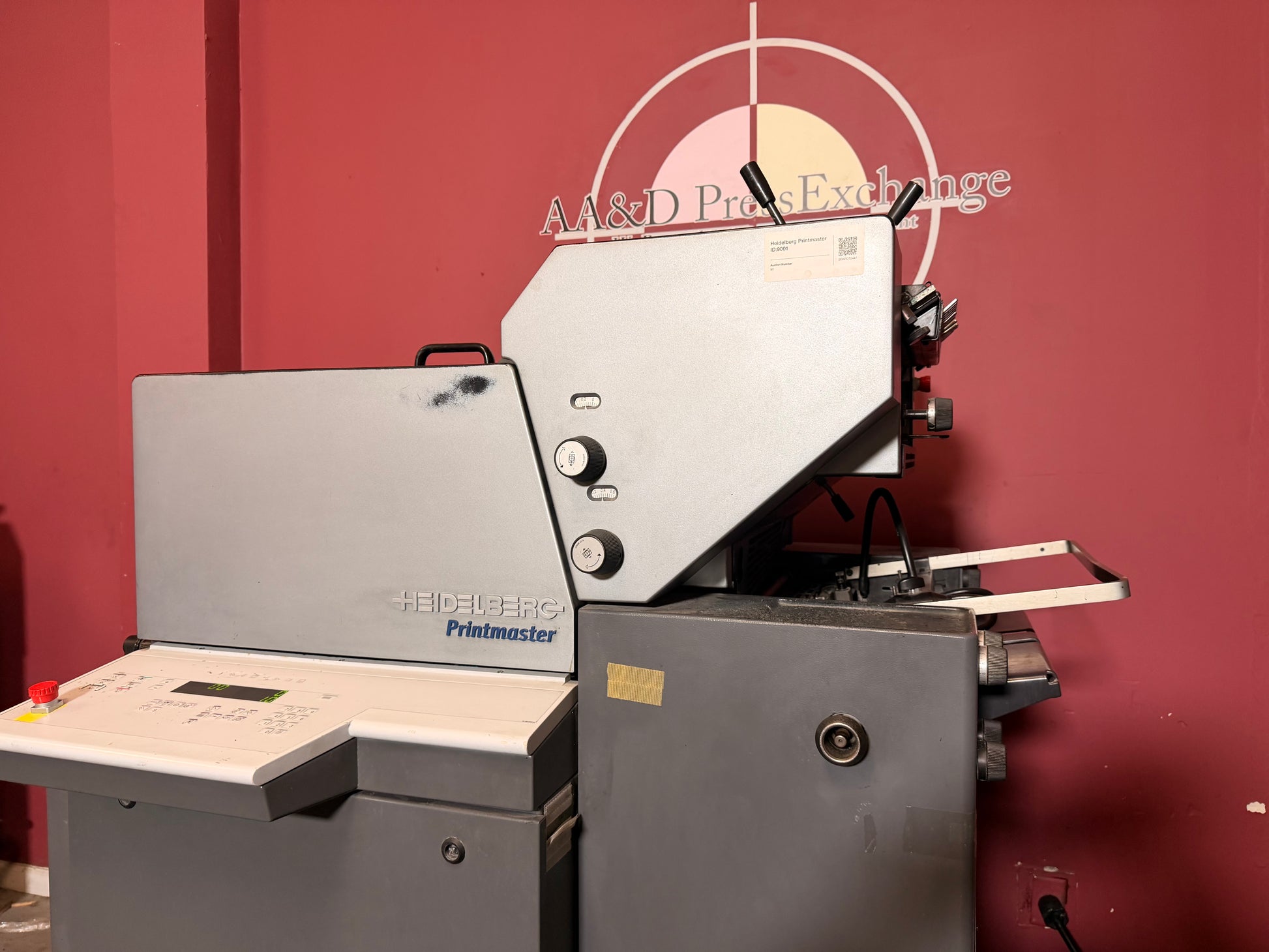 Used Heidelberg Printmaster QM 46-2 printing machine for sale dampening system view