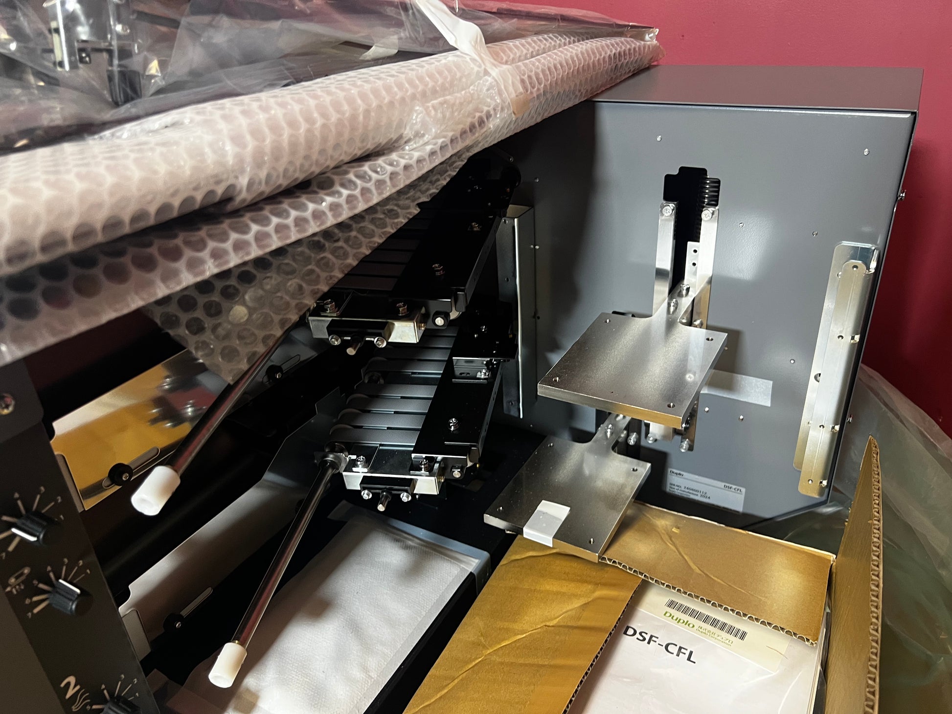 New Duplo DSF-CFL Sheet Cover Feeder close-up detail – AA&D PressExchange