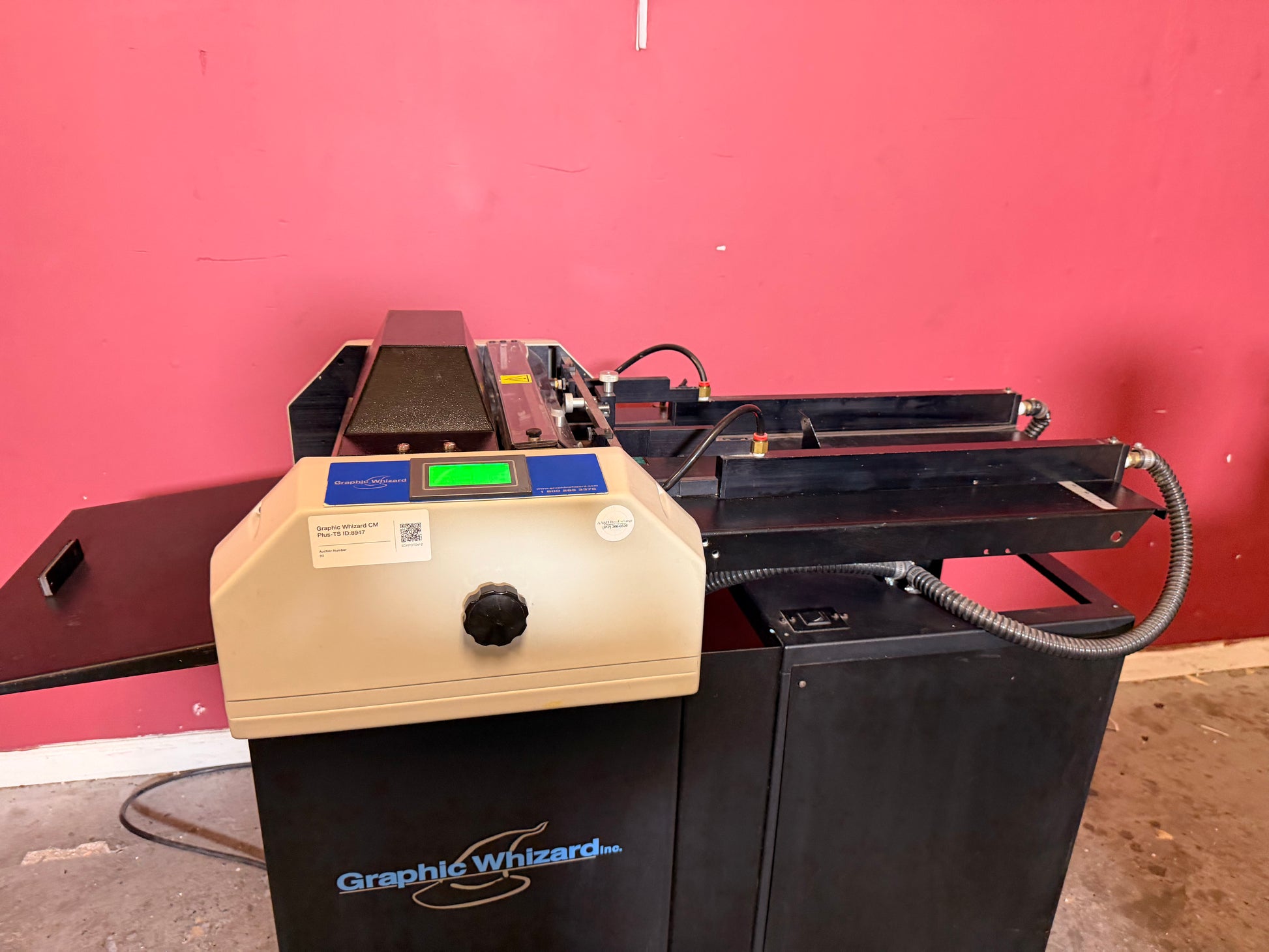 Used Graphic Whizard CreaseMaster Plus vacuum feed creasing machine with touchscreen – AA&D PressExchange