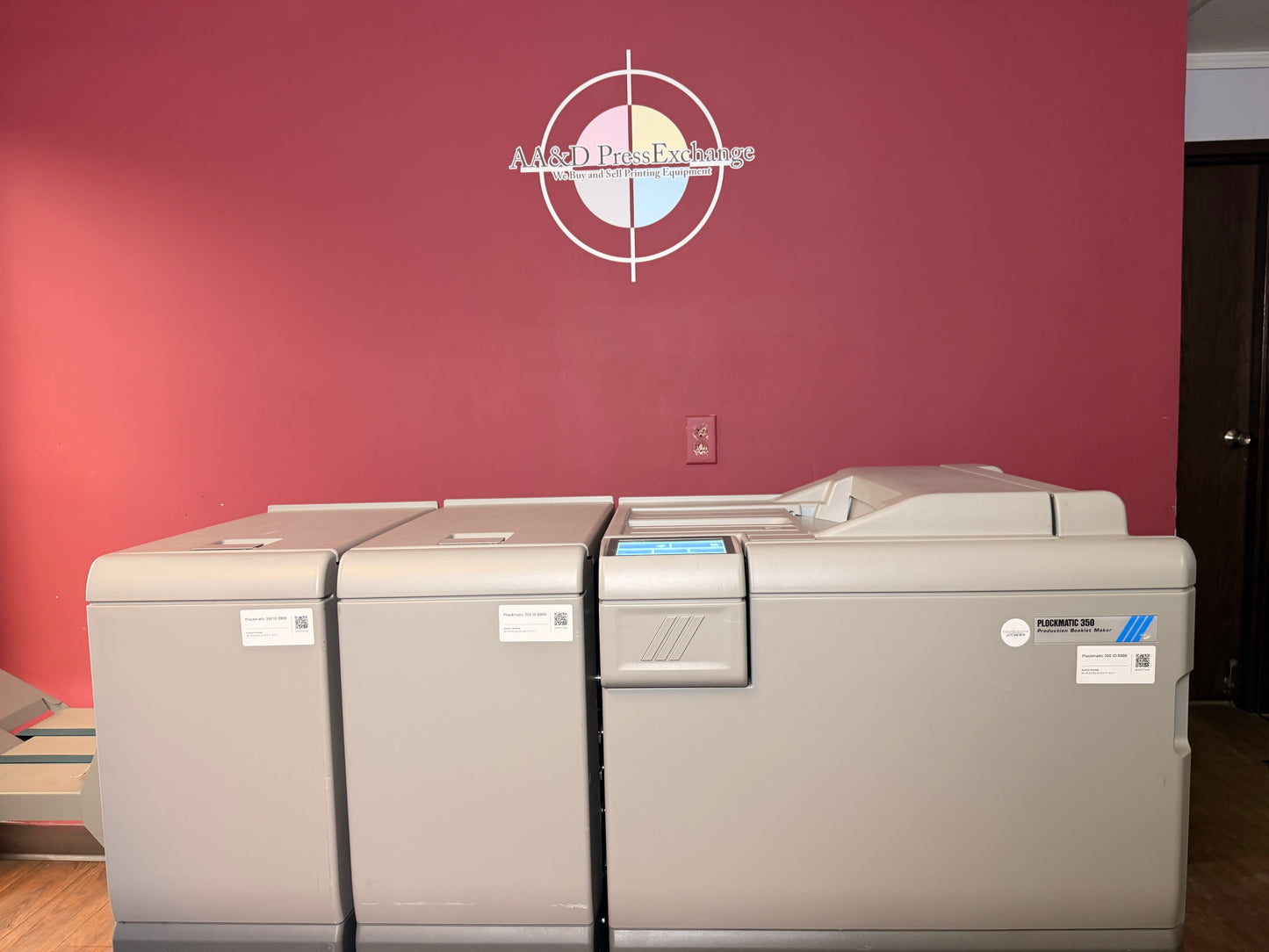 26k Meter Warranty! Plockmatic 350 Stitch/Fold/Square Back/Trim !Video!