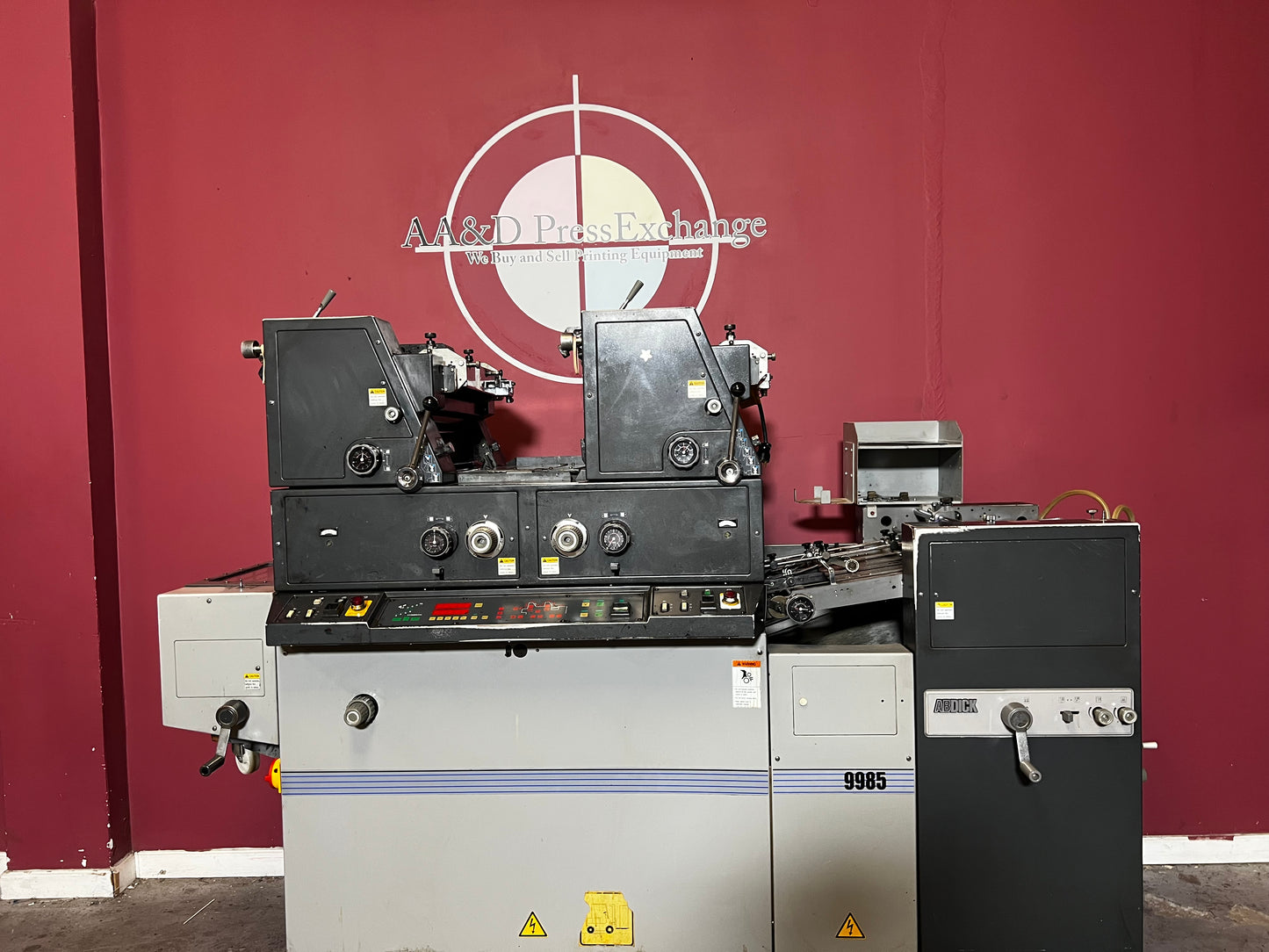 Used AB Dick 9985 True Two-Color press printing unit close-up – AA&D PressExchange