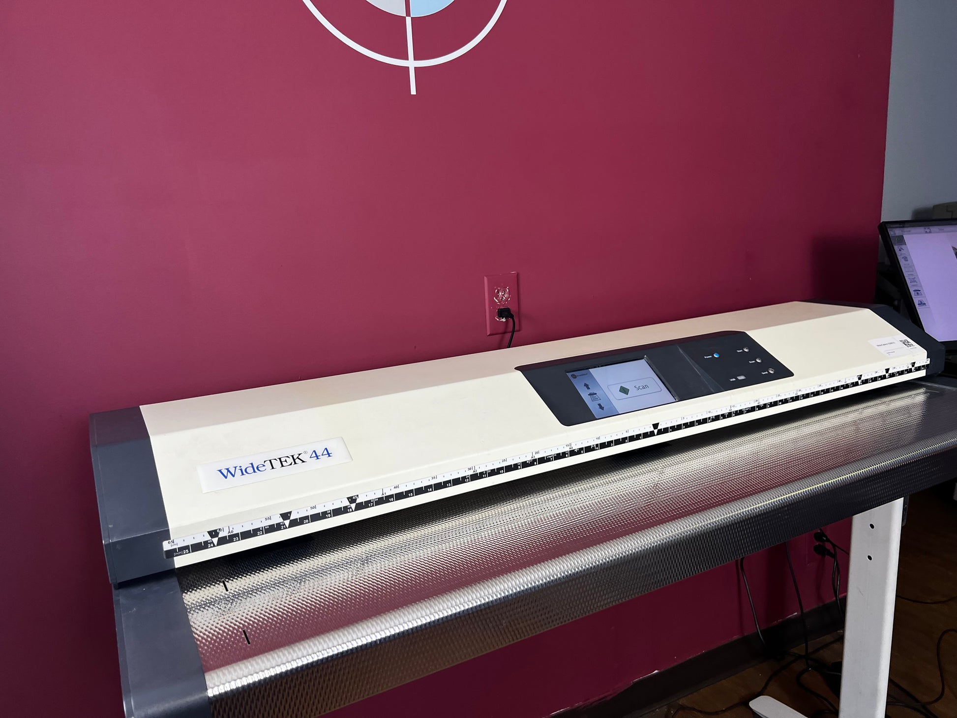 Used Image Access WideTek 44 wide-format CCD scanner compact design | AA&D PressExchange