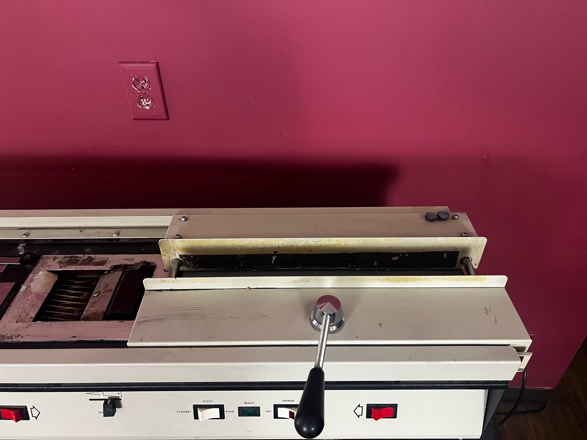Used Standard BindFast 5 manual binding machine with cooling fans – AA&D PressExchange