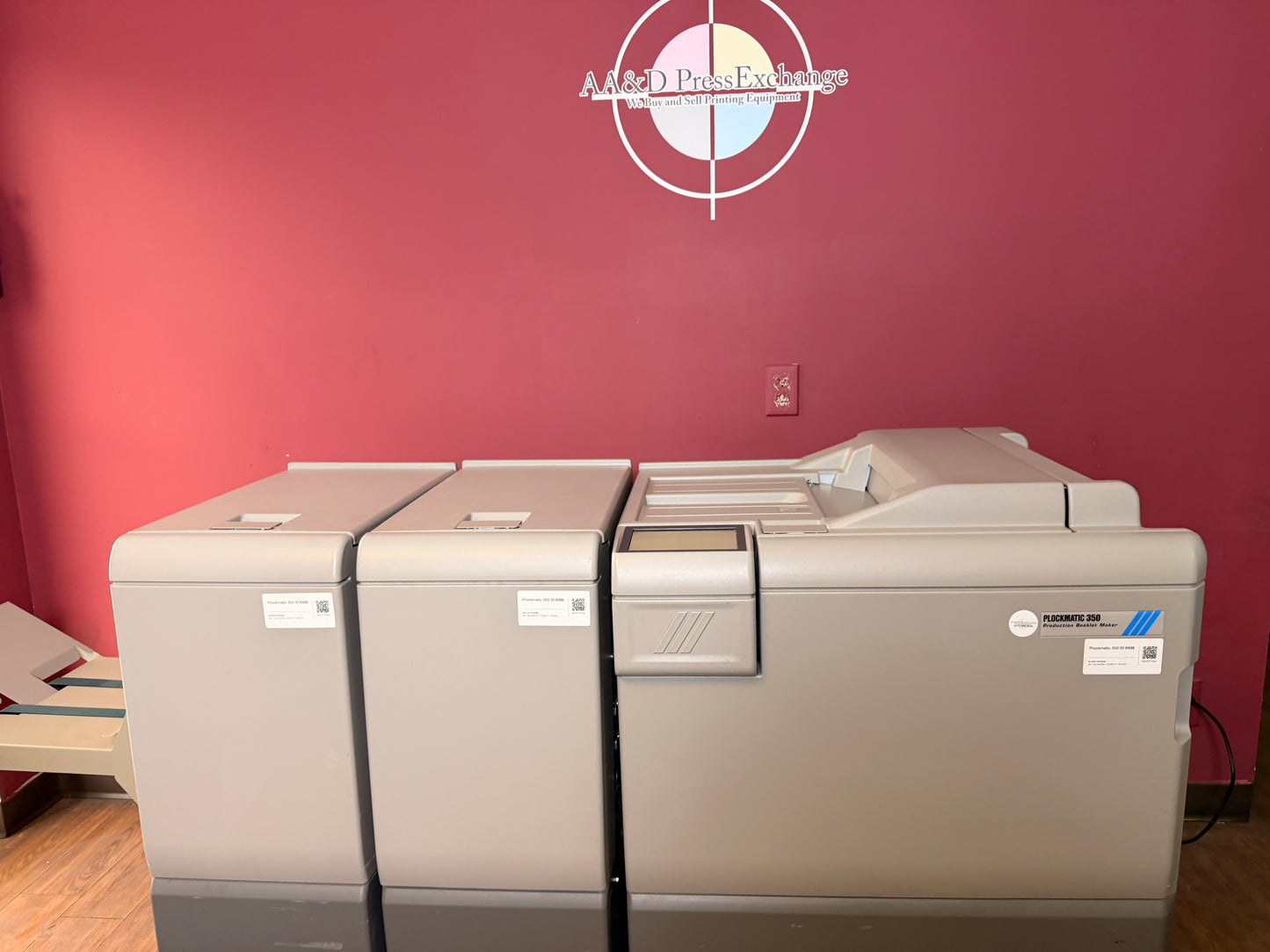 179k Meter Warranty! Plockmatic 350 Stitch/Fold/Square Back/Trim !Video!