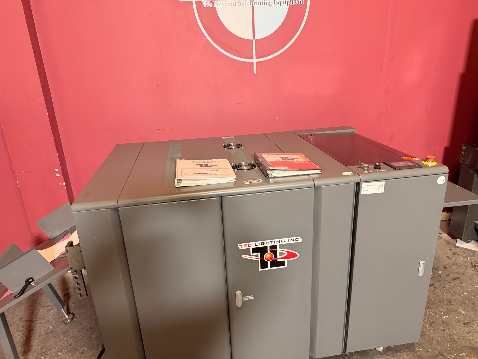 Used Tec Lighting Truv-21D UV Coater quick change roller system close up